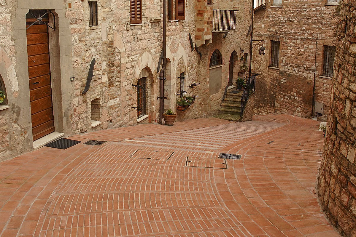 Sannini - Brand Secci Rappresentanze